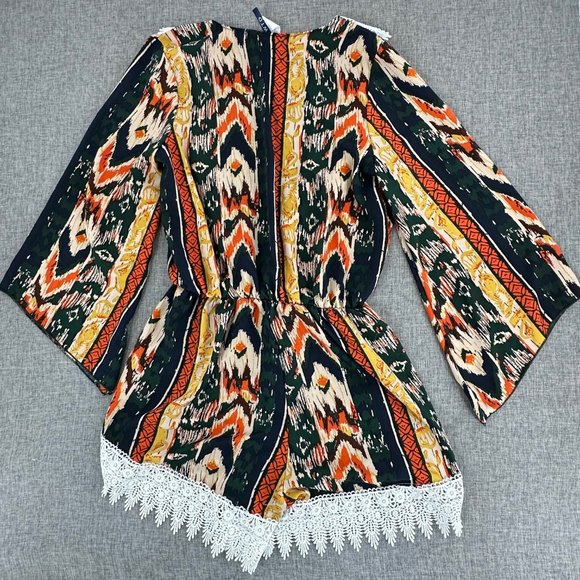 SHOP WTD Romper Crochet Detail Lightweight Medium Low V-Neck Wide Sleeves - Picture 10 of 12